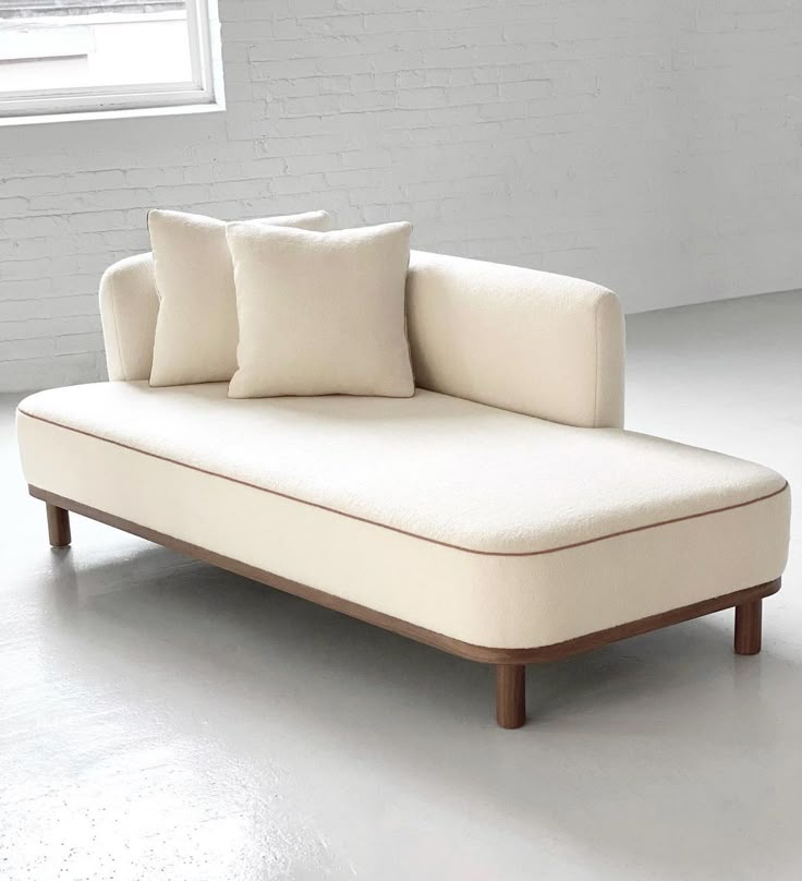 LazeLux Lounger